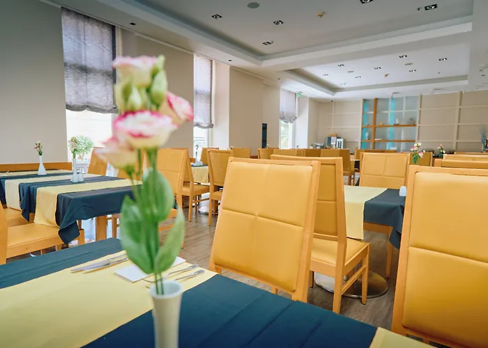 Astoria 4*