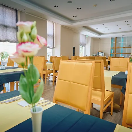 Astoria Designhotel 4*