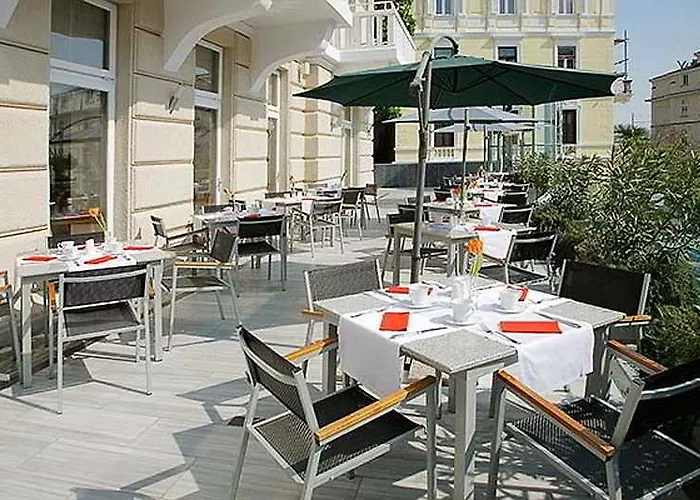 Astoria 4*
