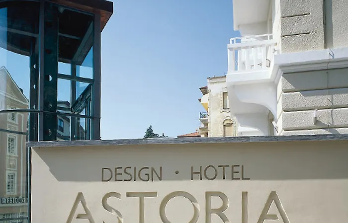 Отель Astoria 4*